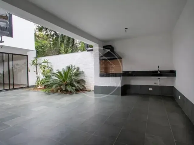 Casa com 300m² 3 quartos e 4 banheiros, à venda, no bairro Granja Julieta em São Paulo