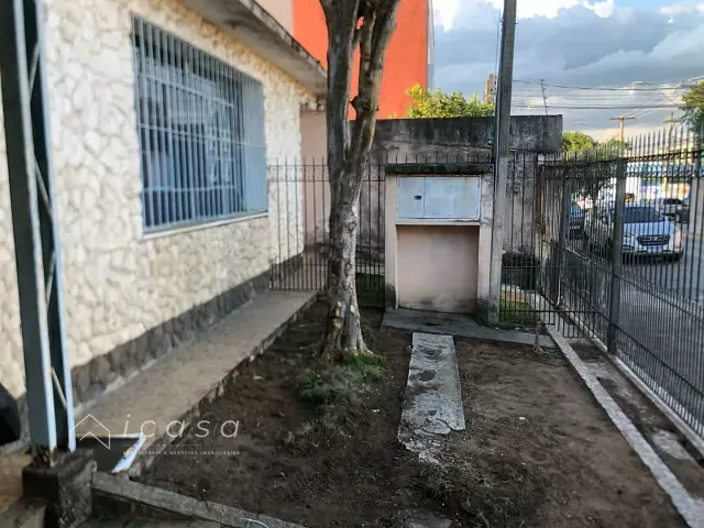 Casa com 300m² 3 quartos e 2 banheiros, à venda, no bairro Parque Interlagos em São José dos Campos