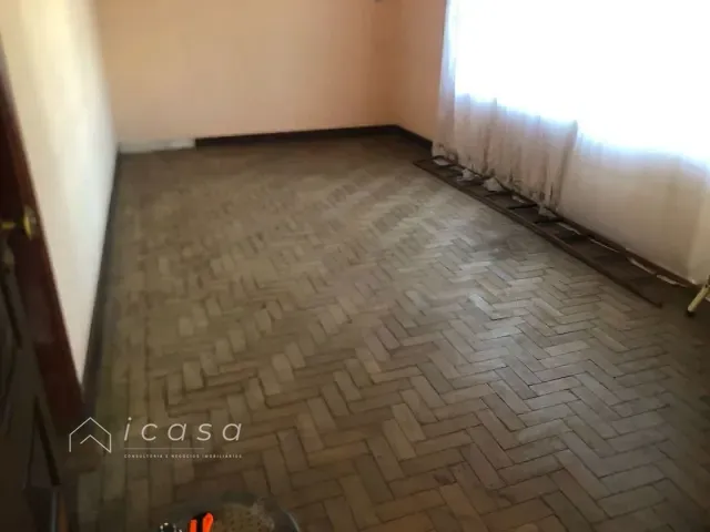 Casa com 300m² 3 quartos e 2 banheiros, à venda, no bairro Parque Interlagos em São José dos Campos