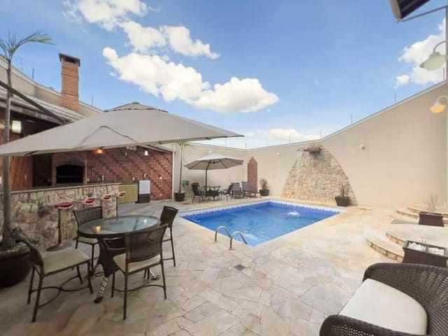 Foto do Casa - Casa com 5 dormitórios à venda, 420 m² por R$ 990.000,00 - Vila Nogueira - Campinas/SP | Methodo Assessoria Imobiliária e Administração de Bens Ltda