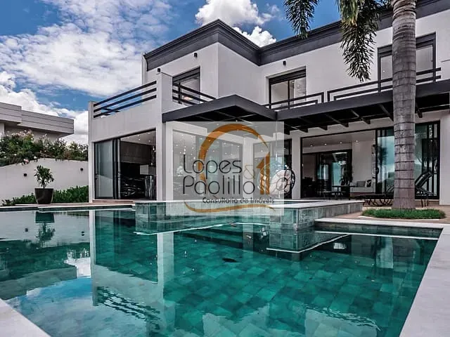 Casa com 818m² 4 quartos e 6 banheiros, à venda, no bairro Condomínio Residencial Shamballa III em Atibaia