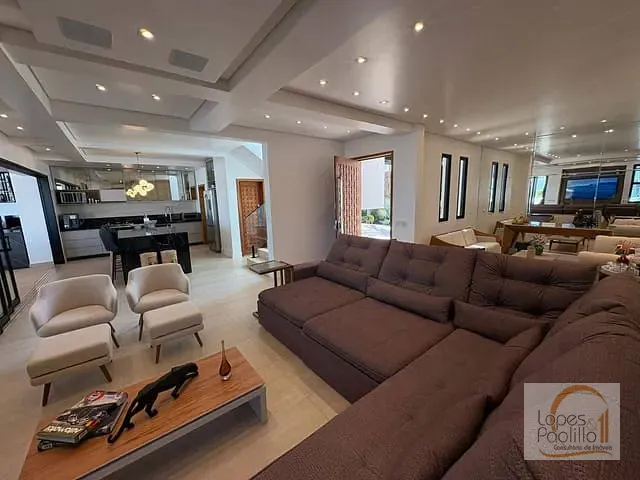 Casa com 818m² 4 quartos e 6 banheiros, à venda, no bairro Condomínio Residencial Shamballa III em Atibaia