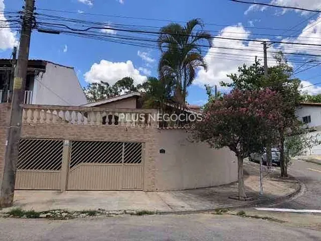 Casa com 310m² 3 quartos e 4 banheiros, à venda, no bairro Jardim Rosália Alcolea em Sorocaba
