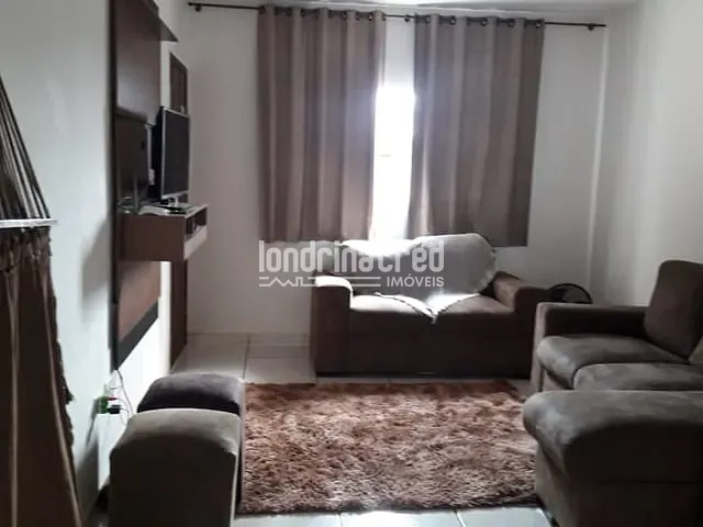 Casa com 180m², à venda, no bairro Colúmbia em Londrina