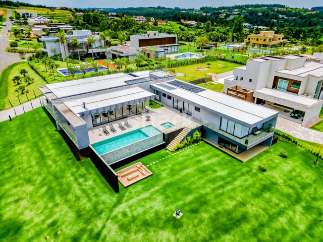Casa com 2340m² 5 quartos e 7 banheiros, à venda, no bairro Condomínio Terras de São José em Itu