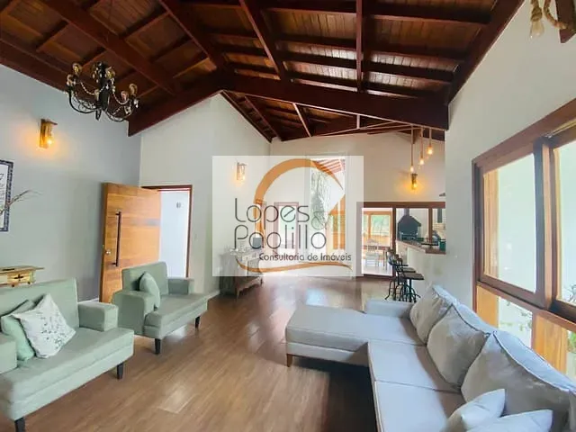 Casa com 1069m² 3 quartos e 3 banheiros, à venda ou para alugar, no bairro Portão em Atibaia