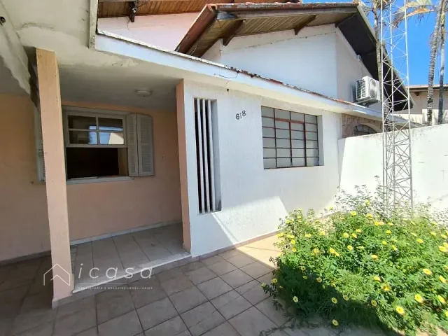 Casa com 513m² 3 quartos e 2 banheiros, à venda, no bairro Vila Pantaleão em Caçapava