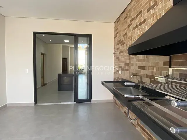 Casa com 300m² 3 quartos e 4 banheiros, à venda, no bairro Jardim do Paço em Sorocaba