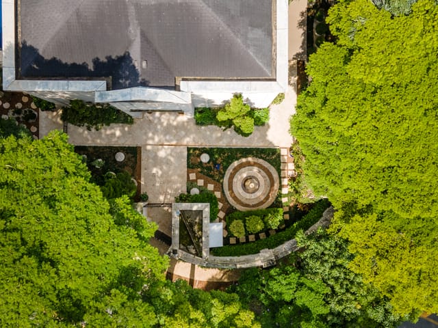 Casa com 826m² 5 quartos e 8 banheiros, à venda, no bairro Alto de Pinheiros em São Paulo