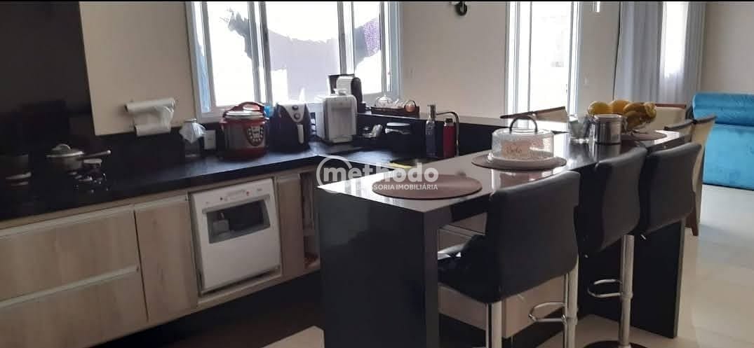 Casa, 3 quartos, 330 m² - Foto 2