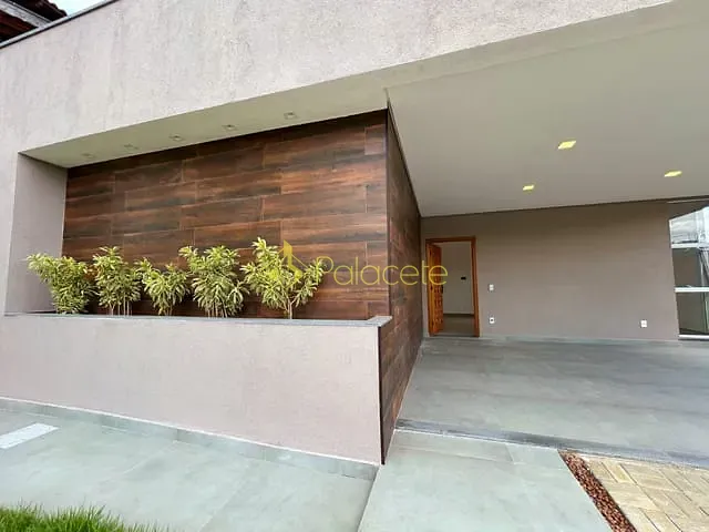 Casa com 420m² 3 quartos e 2 banheiros, à venda, no bairro Mombaça em Pindamonhangaba