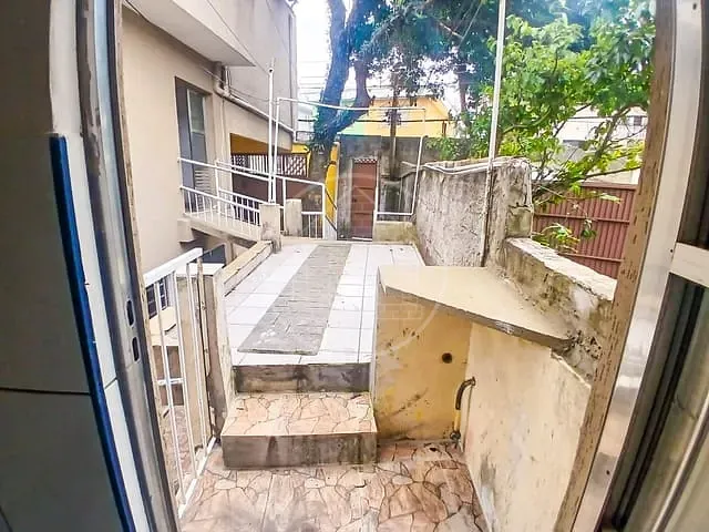 Casa com 200m² 1 quarto e 1 banheiro, para alugar, no bairro Jardim Cliper em São Paulo