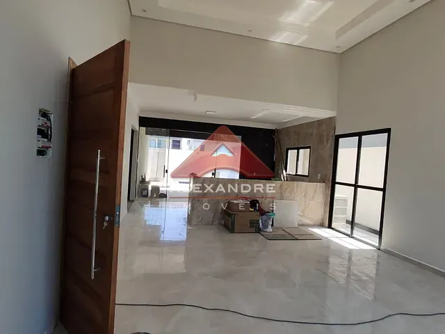 Casa com 300m² 3 quartos e 2 banheiros, à venda, no bairro Residencial Terras Do Vale em Caçapava