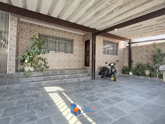 Casa com 285m² 3 quartos e 2 banheiros, à venda, no bairro Parque Fernanda em São Paulo