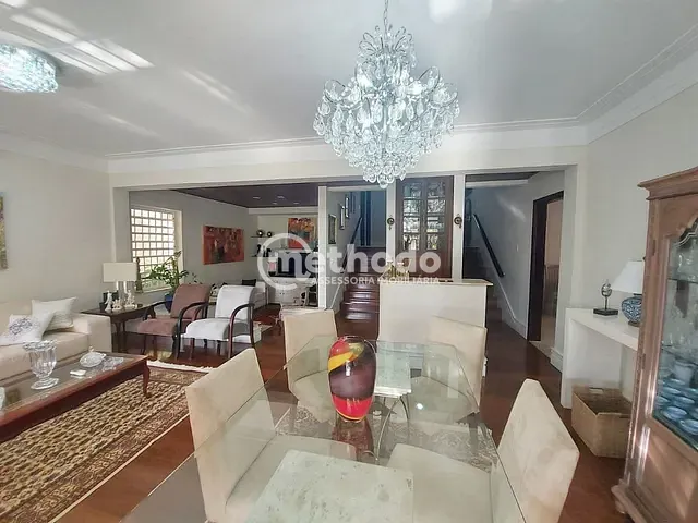 Casa com 411m² 5 quartos e 4 banheiros, à venda, no bairro Jardim Chapadão em Campinas