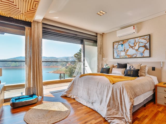 Casa com 4263m² 5 quartos e 7 banheiros, à venda, no bairro centro  em Igaratá