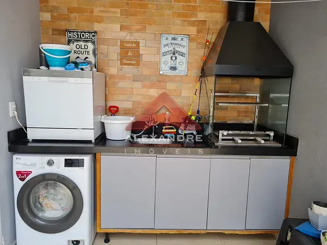 Casa com 125m² 3 quartos e 1 banheiro, à venda, no bairro Loteamento Residencial Vista Linda em São José dos Campos