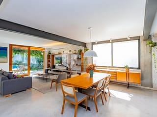 Foto do Casa-Casa tipo para venda em Granja Julieta com 3 quartos, sendo 1 suíte, 256m²