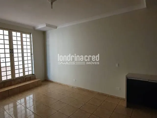 Casa com 180m², à venda, no bairro Jardim Santa Alice em Londrina