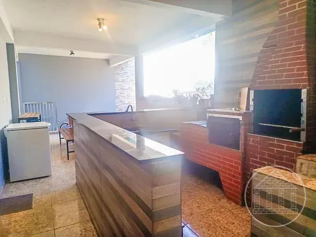 Casa com 500m² 4 quartos e 3 banheiros, à venda, no bairro Bororé em São Paulo