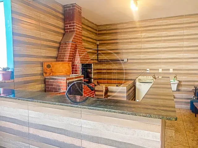 Casa com 500m² 4 quartos e 3 banheiros, à venda, no bairro Bororé em São Paulo