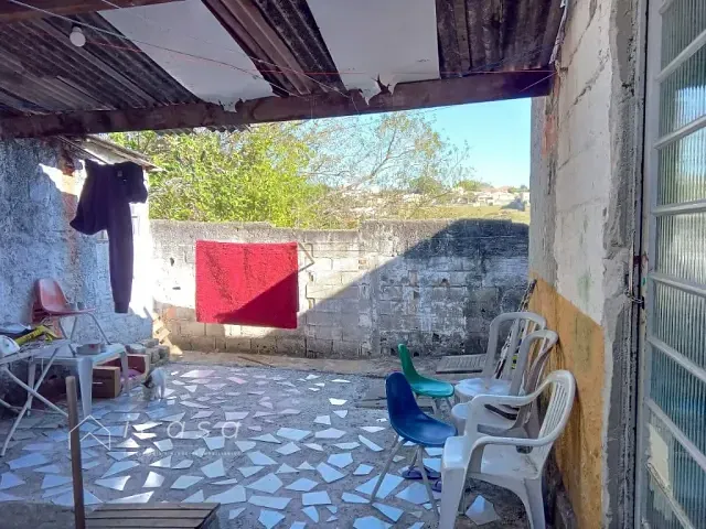 Casa com 300m², à venda, no bairro Monte Castelo em São José dos Campos