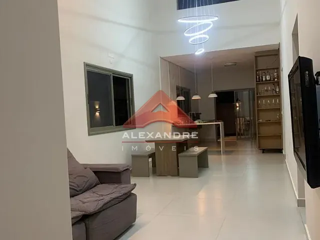 Casa com 250m² 3 quartos e 1 banheiro, à venda, no bairro Jardim das Flores em São José dos Campos