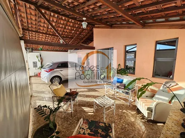 Casa com 250m² 3 quartos e 2 banheiros, à venda, no bairro Ressaca em Atibaia