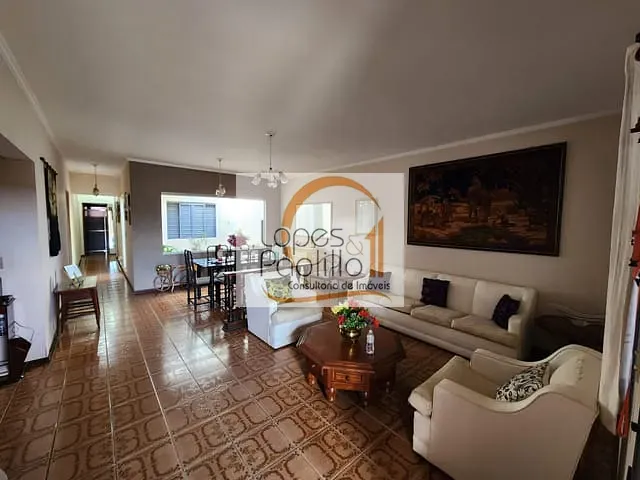 Casa com 250m² 3 quartos e 2 banheiros, à venda, no bairro Ressaca em Atibaia