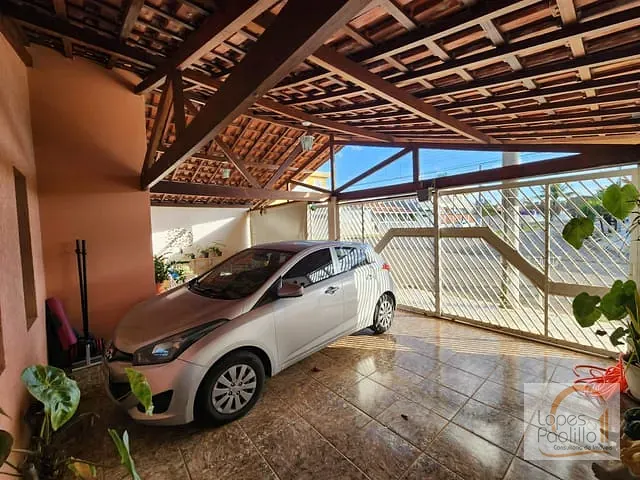 Casa com 250m² 3 quartos e 2 banheiros, à venda, no bairro Ressaca em Atibaia