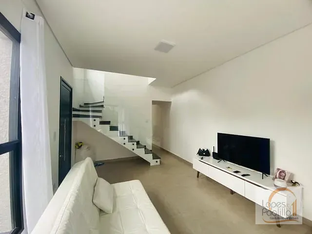 Casa com 125m² 3 quartos e 4 banheiros, à venda, no bairro Recreio Maristela em Atibaia