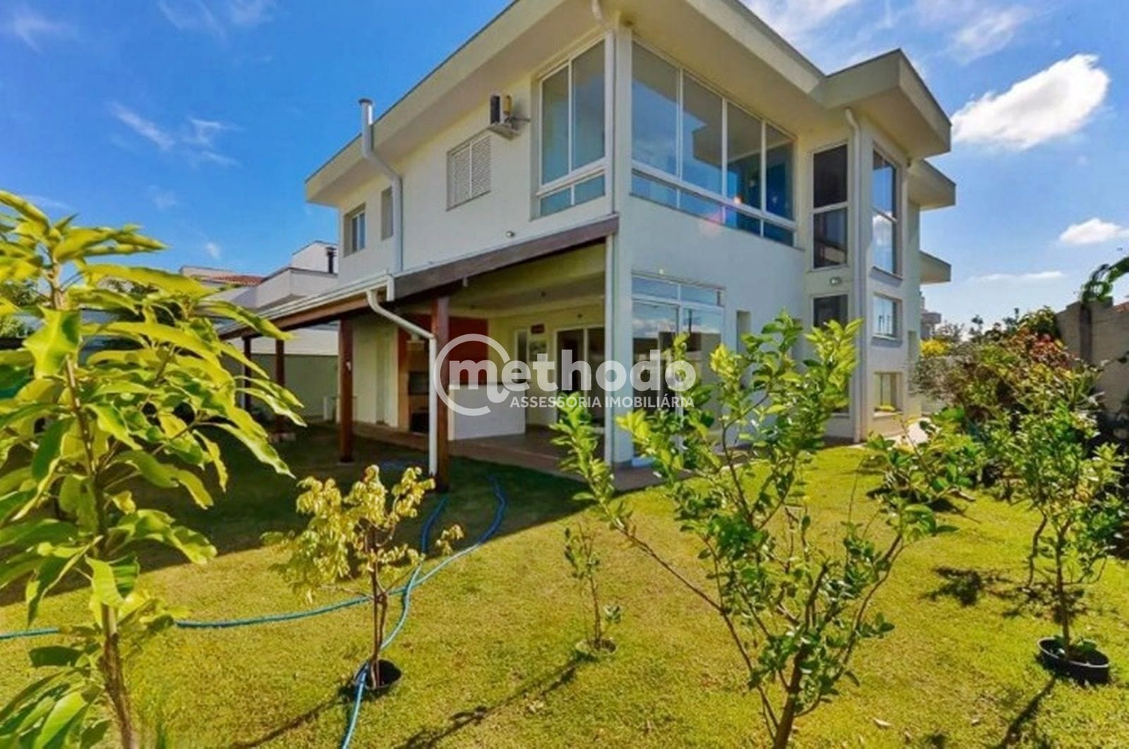 Casa, 3 quartos, 282 m² - Foto 2