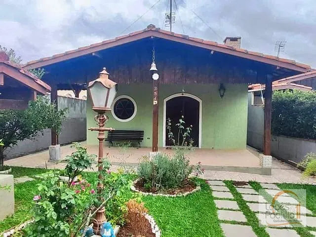 Casa com 400m² 3 quartos e 2 banheiros, à venda, no bairro Caetetuba em Atibaia