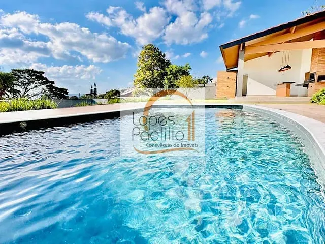 Casa com 1000m² 4 quartos e 5 banheiros, à venda ou para alugar, no bairro Condomínio Flamboyant-B em Atibaia