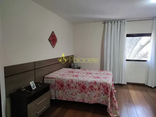 Casa com 432m² 3 quartos e 4 banheiros, à venda, no bairro Vila São Geraldo em Taubaté