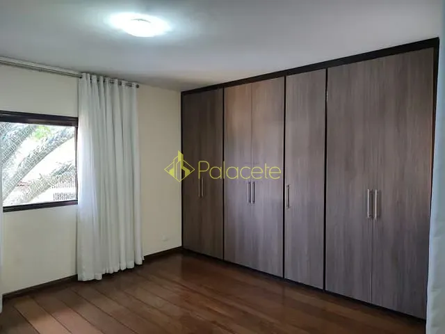 Casa com 432m² 3 quartos e 4 banheiros, à venda, no bairro Vila São Geraldo em Taubaté