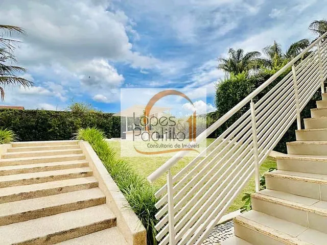 Casa com 370m² 3 quartos e 3 banheiros, para alugar, no bairro Jardim Itaperi em Atibaia