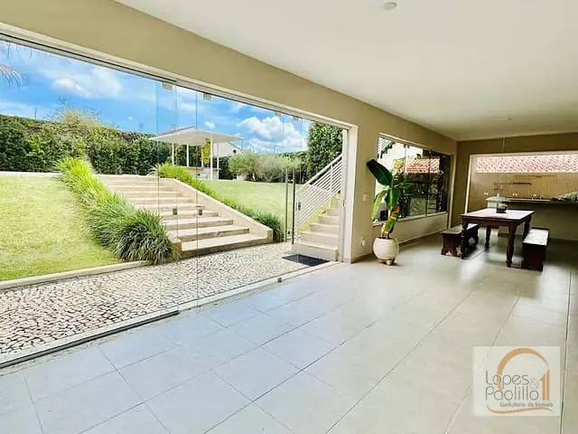 Casa com 370m² 3 quartos e 3 banheiros, para alugar, no bairro Jardim Itaperi em Atibaia
