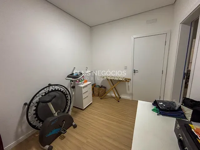 Casa com 272m² 3 quartos e 4 banheiros, à venda, no bairro Vila Odim Antão em Sorocaba