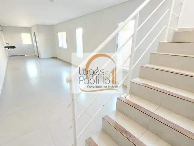 Casa com 220m² 3 quartos e 2 banheiros, para alugar, no bairro Recreio Maristela em Atibaia