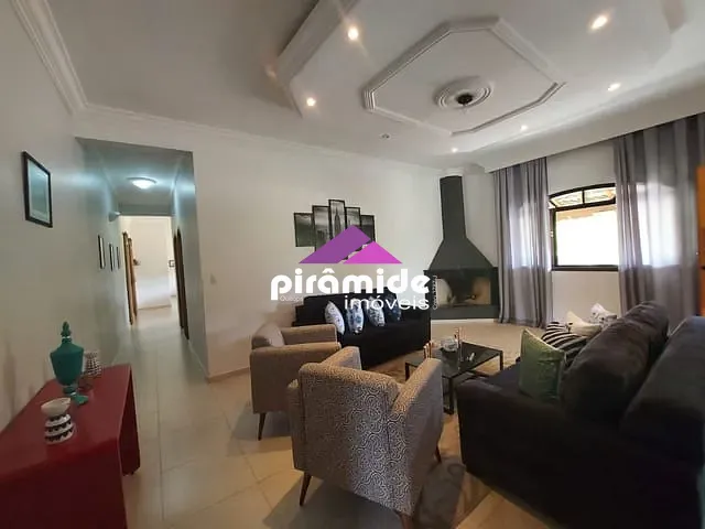Casa com 1027m² 4 quartos e 5 banheiros, à venda, no bairro Condomínio Residencial Mirante do Vale em Jacareí