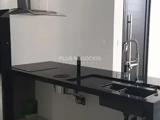 Casa com 200m² 3 quartos e 4 banheiros, à venda, no bairro Wanel Ville em Sorocaba