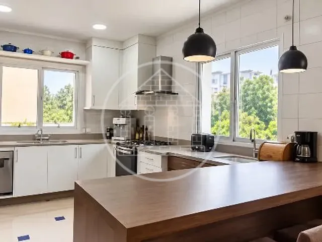 Casa com 230m² 4 quartos e 4 banheiros, à venda, no bairro Brooklin Paulista em São Paulo