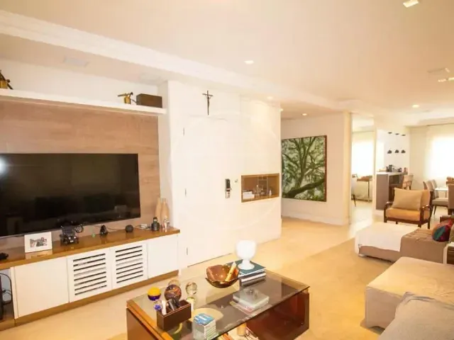 Casa com 230m² 4 quartos e 4 banheiros, à venda, no bairro Brooklin Paulista em São Paulo