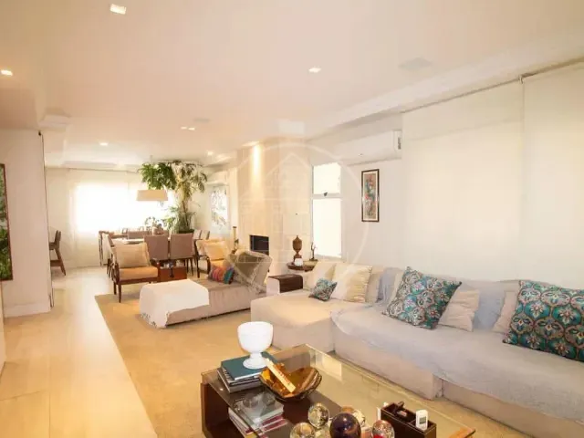 Casa com 230m² 4 quartos e 4 banheiros, à venda, no bairro Brooklin Paulista em São Paulo