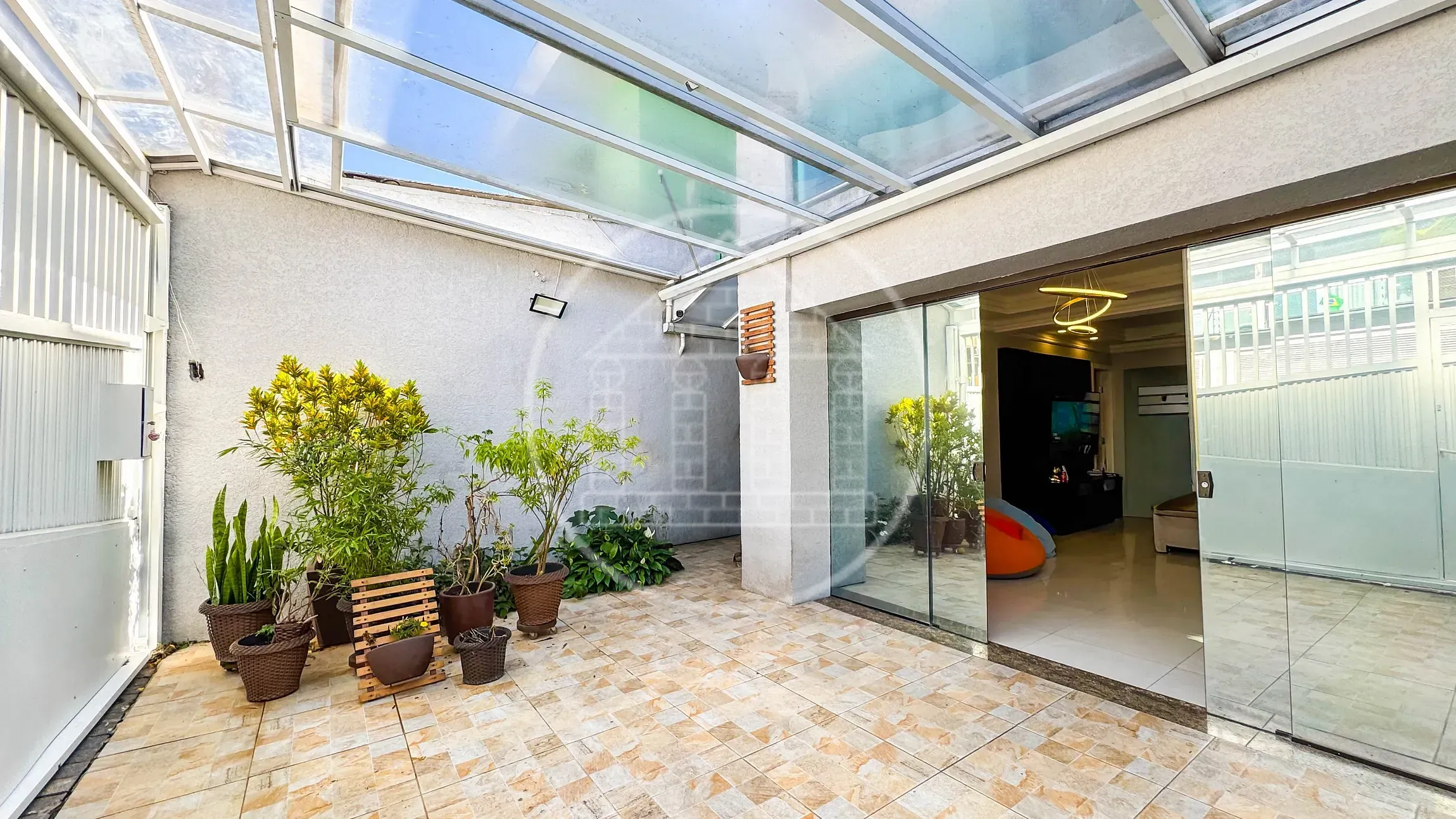 Casa, 3 quartos, 200 m² - Foto 2