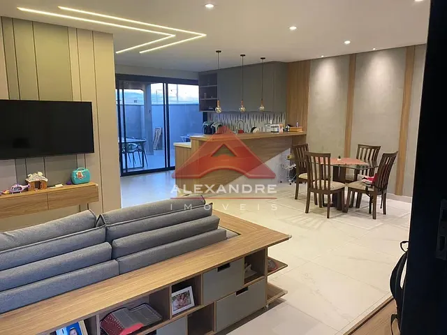 Casa com 250m² 3 quartos e 4 banheiros, à venda, no bairro Jardim das Flores em São José dos Campos
