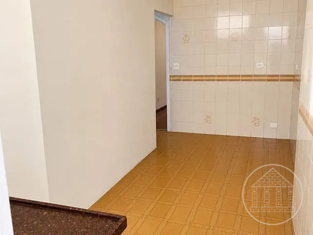Casa com 250m² 3 quartos e 1 banheiro, para alugar, no bairro Cidade Dutra em São Paulo