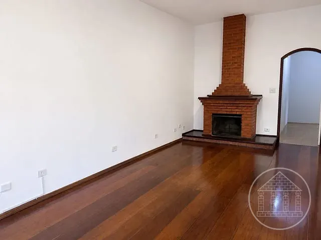 Casa com 250m² 3 quartos e 1 banheiro, para alugar, no bairro Cidade Dutra em São Paulo
