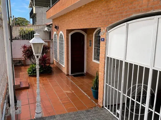 Casa com 250m² 3 quartos e 1 banheiro, para alugar, no bairro Cidade Dutra em São Paulo